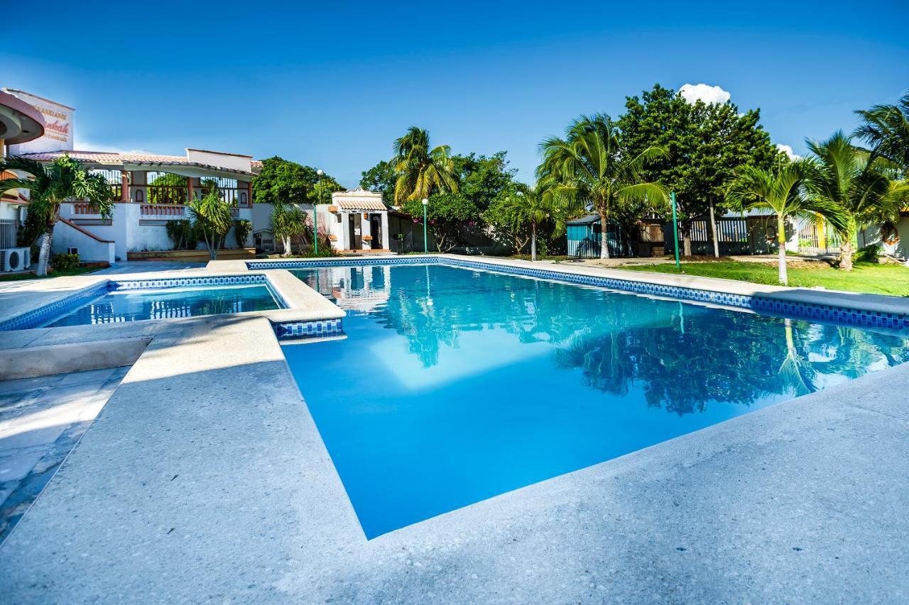 מלון Calderitas Capital O Oxtankah,Chetumal Bay מראה חיצוני תמונה