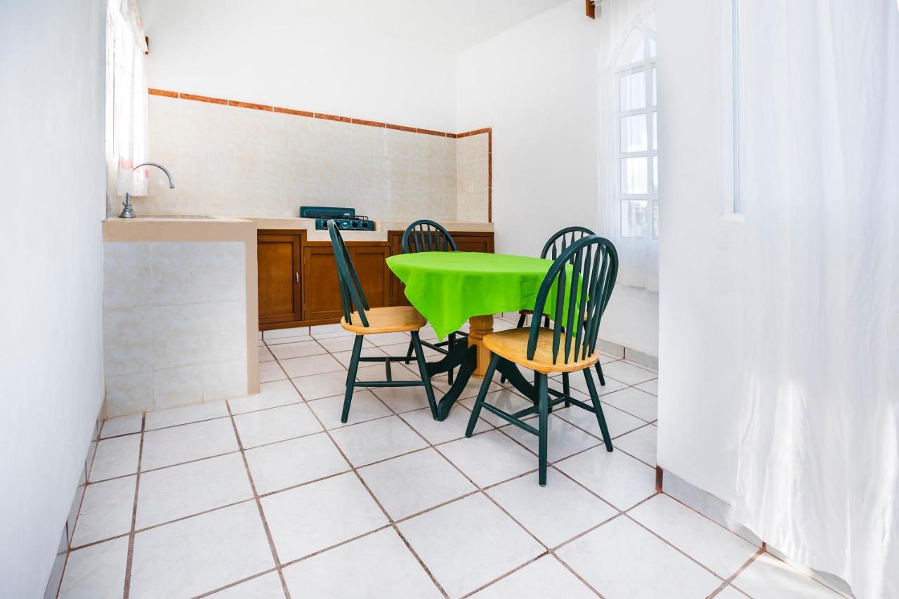 מלון Calderitas Capital O Oxtankah,Chetumal Bay מראה חיצוני תמונה